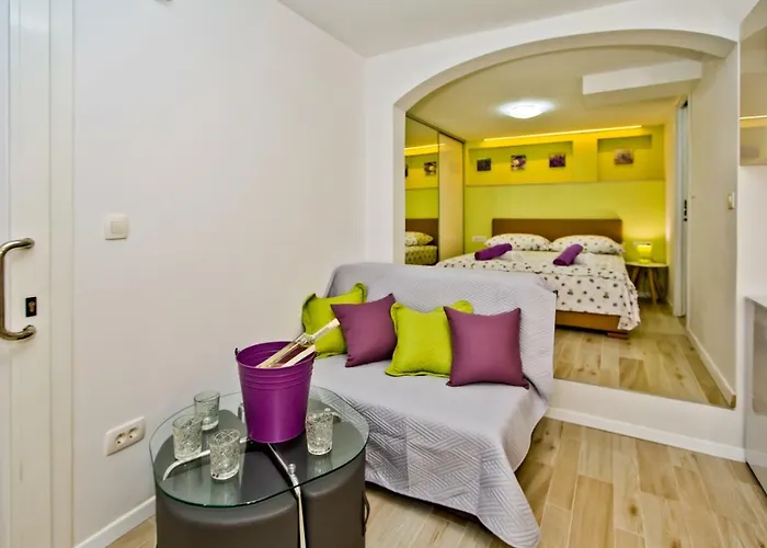 Petric, Old Town Hvar * Hvar Town