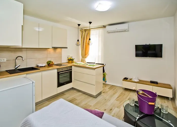 Petric, Old Town Hvar * Хвар