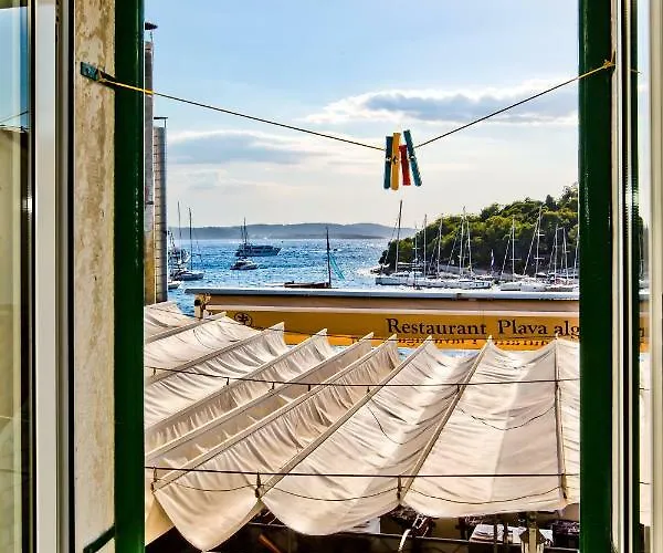 Petric, Old Town Hvar *