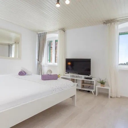 Апартаменты Petric, Old Town Hvar Хвар